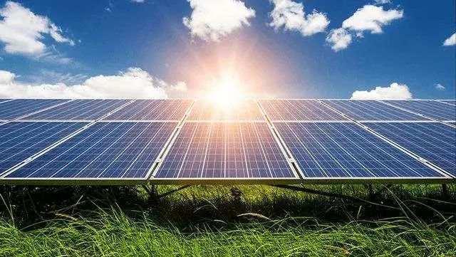 哈密石城子光伏电站200MW