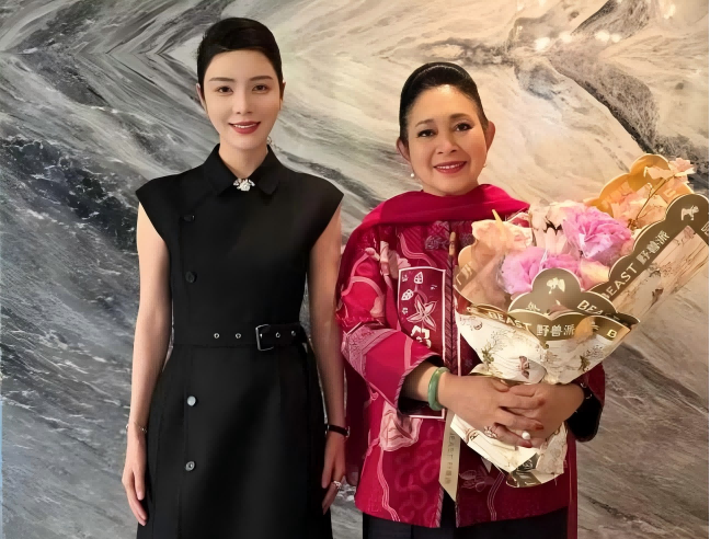 共叙传统情谊，开拓合作新篇——中帛集团董事长央金卓玛与印度尼西亚共和国众议院大印尼行动党第四委员会主席举行友好会晤